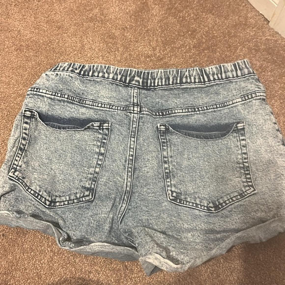 Wild Fable size Medium shorts! - Picture 2 of 3